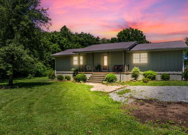 Property at 1338 Old Williamsport Pike, Columbia, TN 38401, 2 beds, 2 baths