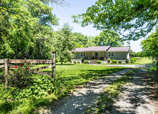 Property at 1338 Old Williamsport Pike, Columbia, TN 38401, 2 beds, 2 baths