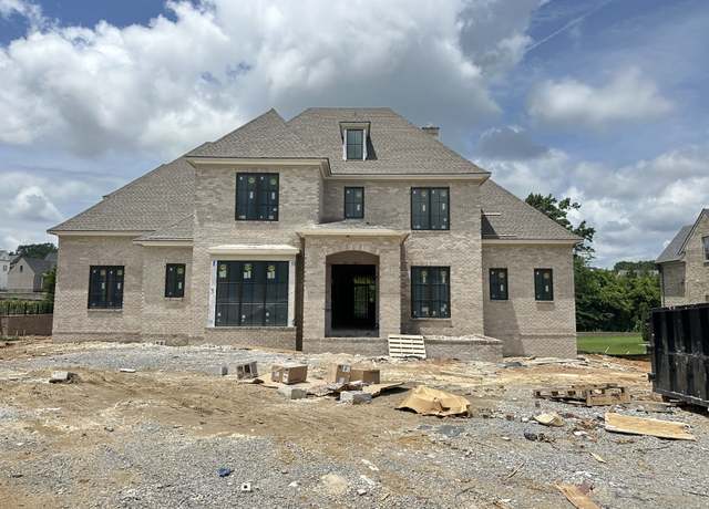 Property at 1733 Briarmont Pl, Brentwood, TN 37027, 5 beds, 5.5 baths