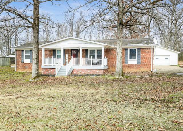 Property at 740 Oakland Dr, New Johnsonville, TN 37134, 3 beds, 1.5 baths
