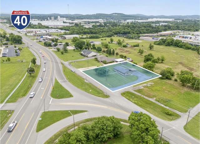 Property at 722 Park Ave, Lebanon, TN 37087, 4 beds, 2 baths
