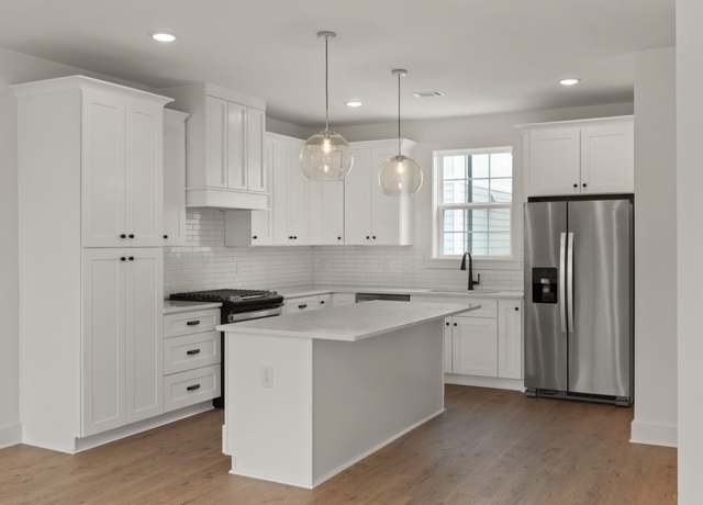 Property at 3342 Conviser Dr, Nashville, TN 37207, 3 beds, 3.5 baths