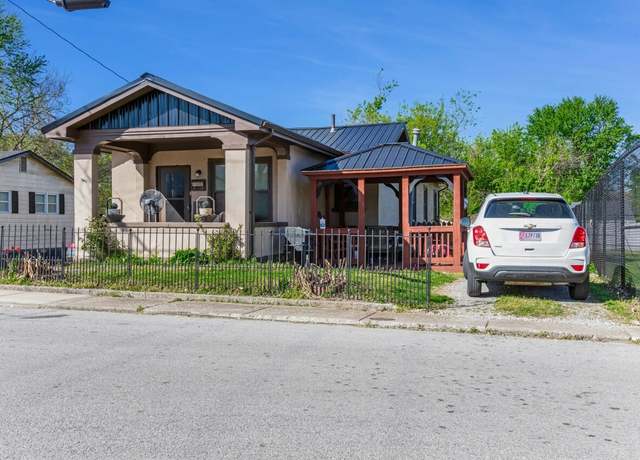 Property at 1000 E 2nd St E, Hopkinsville, KY 42240, 3 beds, 1 bath