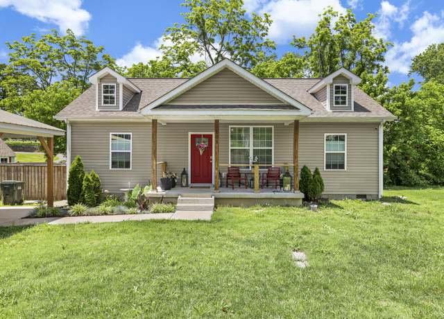 Property at 103 Lockhart St, Dickson, TN 37055, 3 beds, 2 baths