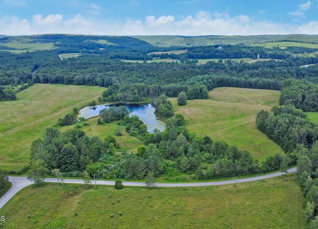 Property at 9109 Newton RD 40 Acres, Crossville, TN 38572