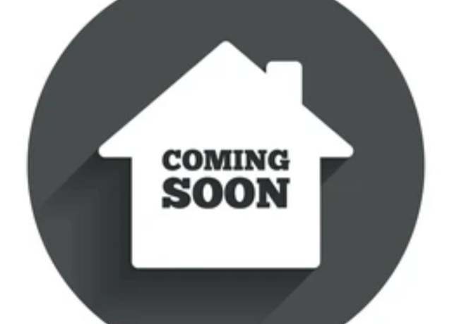 Property at 1211 Hand Dr, Clarksville, TN 37042, 3 beds, 2 baths