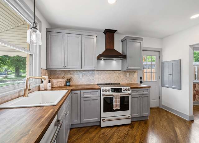 Property at 1607 Riverside Dr, Nashville, TN 37216, 3 beds, 2 baths
