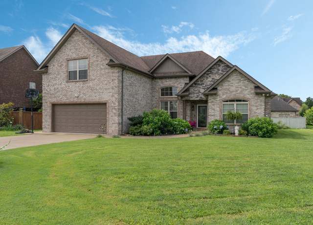 Property at 1640 Drayton Dr, Murfreesboro, TN 37130, 4 beds, 2 baths