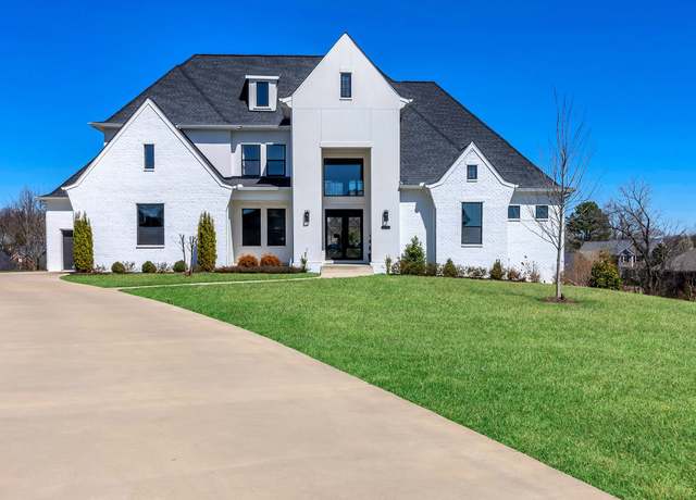 Property at 1004 Heights Blvd, Brentwood, TN 37027, 4 beds, 4.5 baths