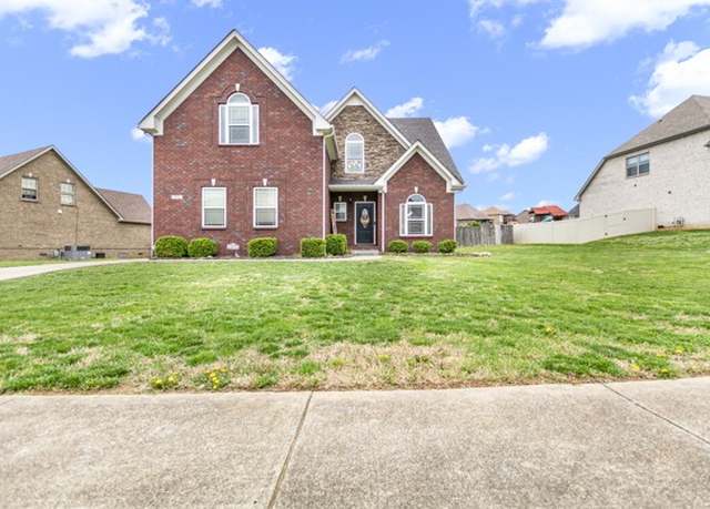 Property at 974 Terraceside Cir, Clarksville, TN 37040, 4 beds, 3.5 baths