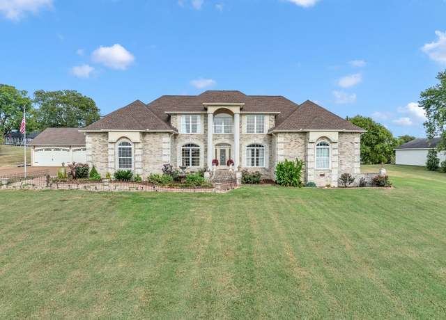 Property at 1011 Robertson Rd, Gallatin, TN 37066, 4 beds, 2.5 baths