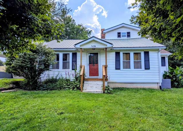 Property at 524 Highway 48 S, Centerville, TN 37033, 4 beds, 2 baths