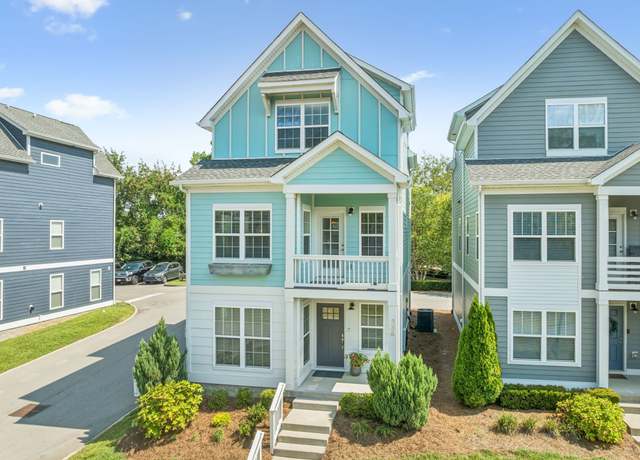 Property at 736 Bellevue Rd, Nashville, TN 37221, 2 beds, 3 baths