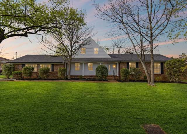 Property at 105 Saxon Mist Dr, Nashville, TN 37217, 5 beds, 3 baths