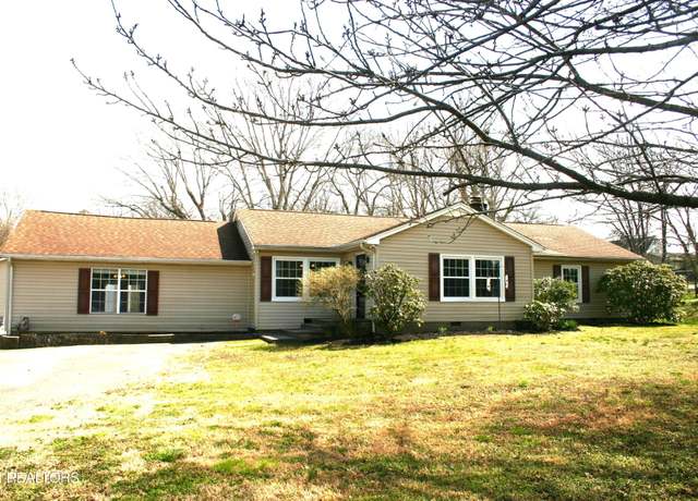 Property at 5212 Jacksboro Pike, Knoxville, TN 37918, 3 beds, 2 baths