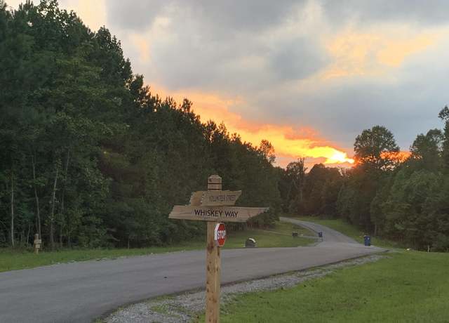 Property at 174 Volunteer St, Jasper, TN 37347