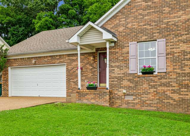Property at 2956 Augusta Trace Dr, Spring Hill, TN 37174, 3 beds, 2 baths