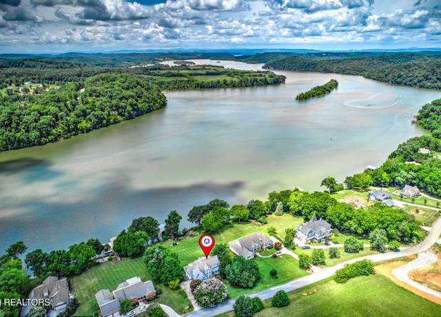 Property at 178 Marble Bluff Dr, Kingston, TN 37763, 3 beds, 4.5 baths