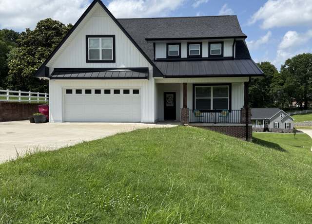 Property at 733 Jackson Ave, Carthage, TN 37030, 3 beds, 2.5 baths