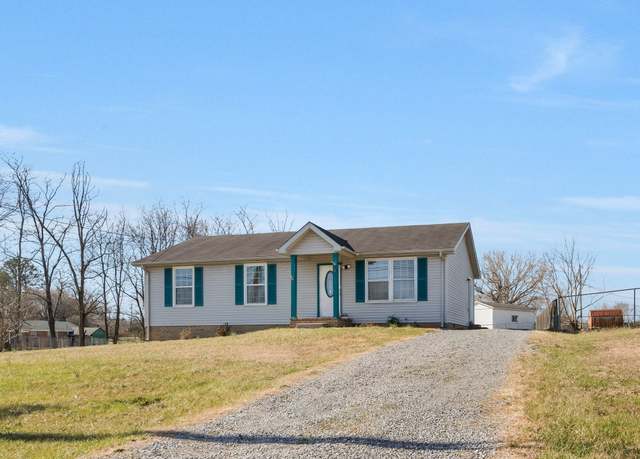 Property at 900 Garrettsburg Rd, Clarksville, TN 37042, 3 beds, 1 bath