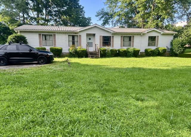 Property at 113 Holloway Dr, Lebanon, TN 37087, 3 beds, 2 baths