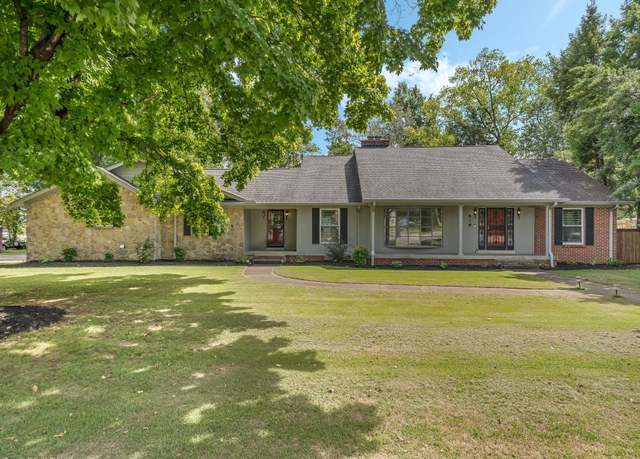 Property at 818 N Rutherford Blvd, Murfreesboro, TN 37130, 4 beds, 3.5 baths
