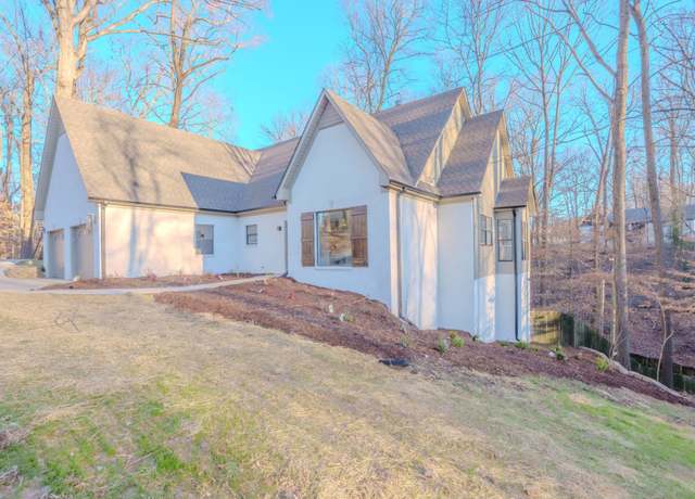 Property at 103 East Cv, Florence, AL 35634, 6 beds, 4.5 baths