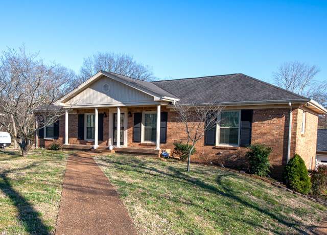 Property at 603 E Angela Cir, Goodlettsville, TN 37072, 3 beds, 2.5 baths