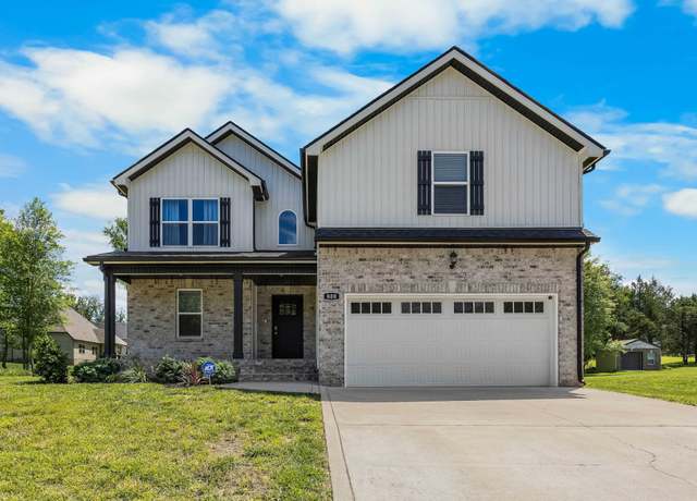 Property at 800 Snapdragon Ct, Clarksville, TN 37042, 3 beds, 2.5 baths