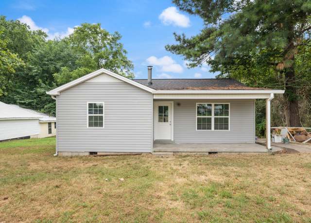 Property at 103 Corbin St, Summertown, TN 38483, 3 beds, 1 bath