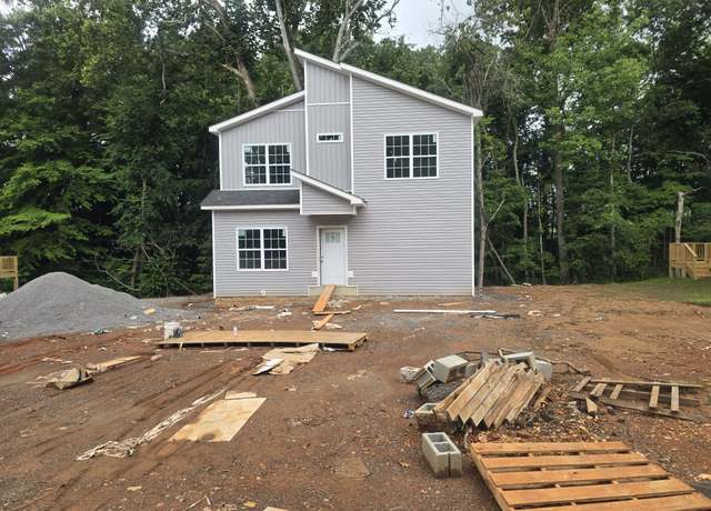 Property at 346 Welchwood Dr, Clarksville, TN 37040, 3 beds, 2.5 baths