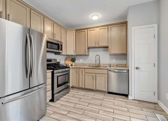 Property at 5170 Hickory Hollow Pkwy #809, Antioch, TN 37013, 3 beds, 2.5 baths