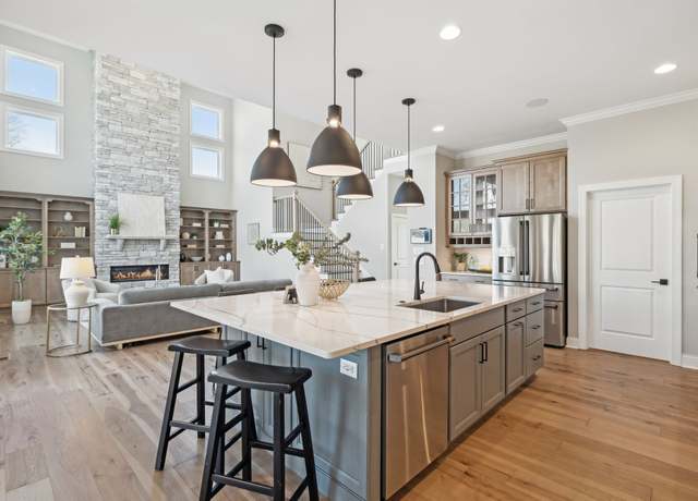 Property at 107 Emerson Ct, Hendersonville, TN 37075, 5 beds, 5.5 baths