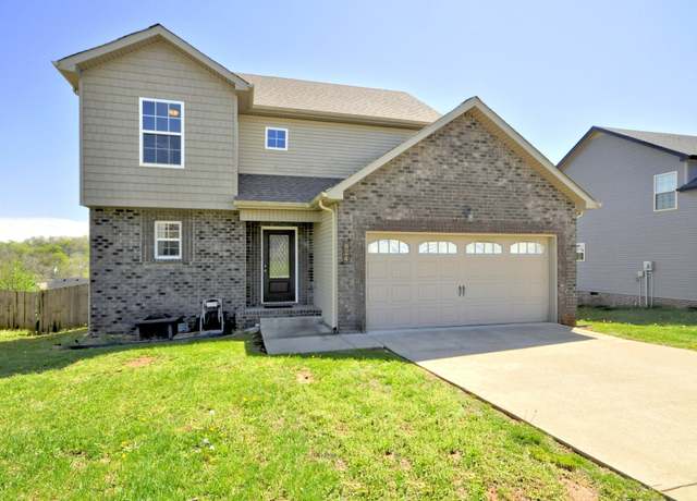 Property at 824 Crestone Ln, Clarksville, TN 37042, 3 beds, 2.5 baths