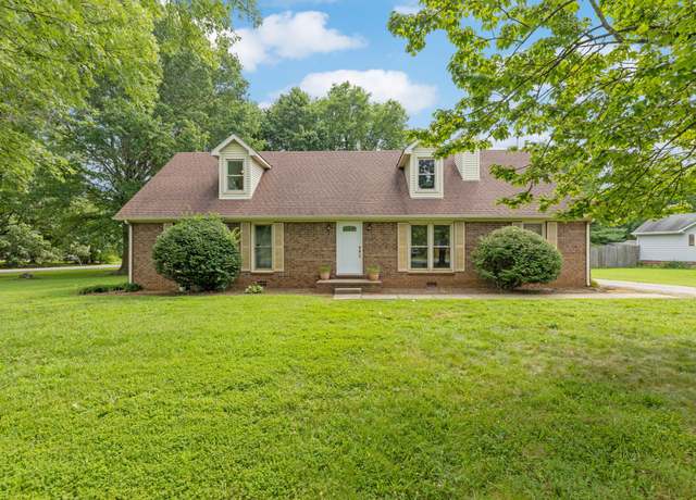 Property at 636 Stewart Valley Dr, Smyrna, TN 37167, 4 beds, 3 baths