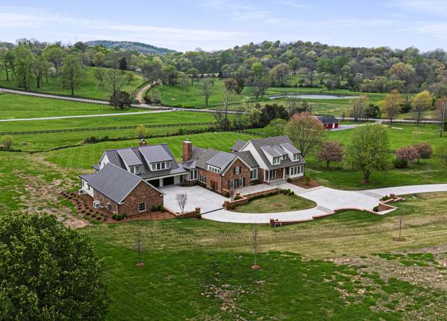 Property at 4535 Peytonsville Rd, Franklin, TN 37064, 4 beds, 4.5 baths