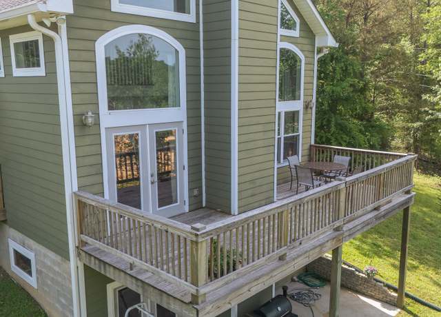 Property at 4042 Jones Hollow Rd, Lobelville, TN 37097, 3 beds, 3 baths