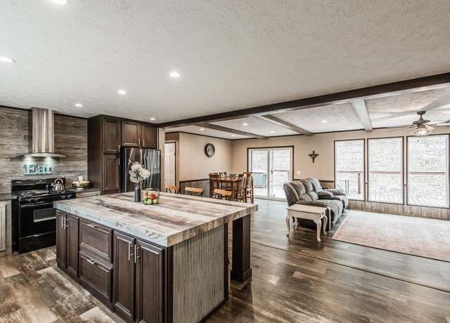Property at 1791 New Harmony Rd, Hartsville, TN 37074, 3 beds, 2 baths