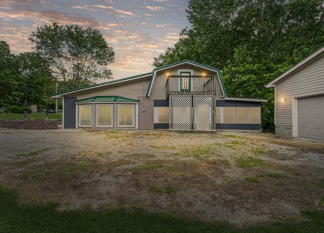 Property at 111 Brannon Cir, Dickson, TN 37055, 3 beds, 2 baths