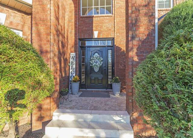Property at 902 Rushmore Dr, Murfreesboro, TN 37129, 3 beds, 2 baths