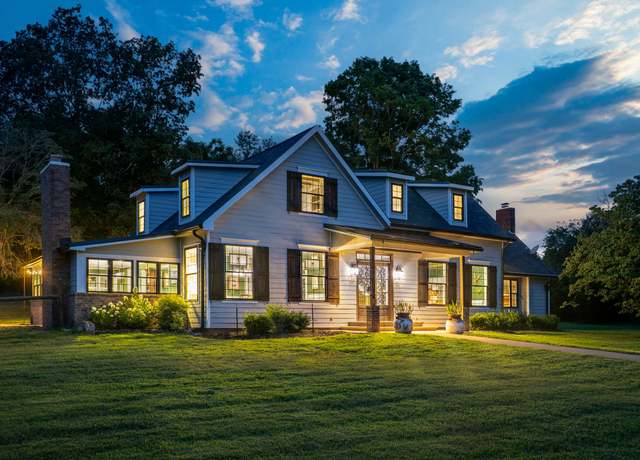 Property at 3182 Port Royal Ln, Adams, TN 37010, 4 beds, 2.5 baths
