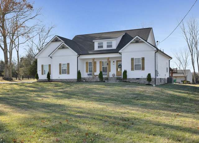 Property at 384 Adams Rd, Shelbyville, TN 37160, 3 beds, 2 baths
