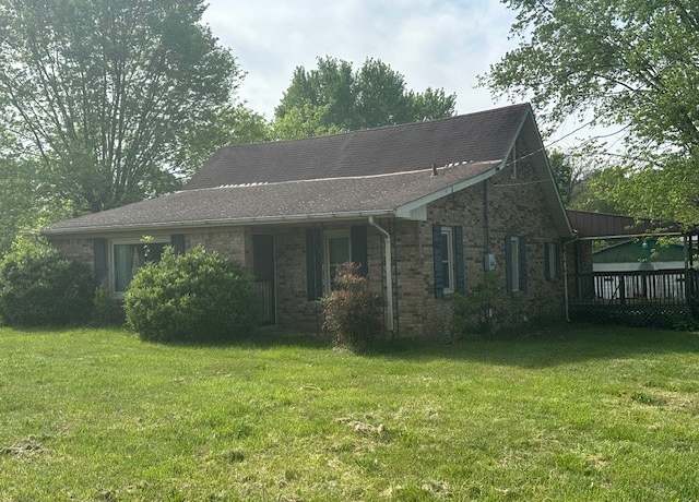 Property at 946 Clearview Rd, Cottontown, TN 37048, 3 beds, 2 baths