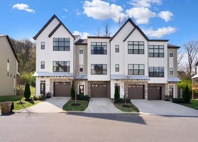 Property at 211 Stonecrest Cir, Nashville, TN 37209, 3 beds, 3.5 baths