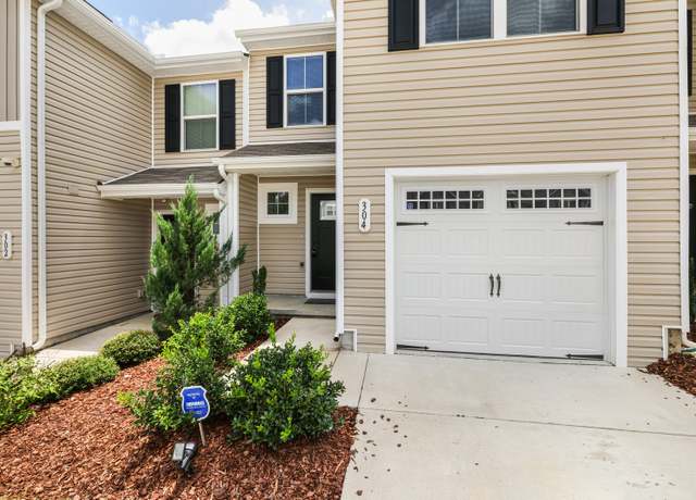 Property at 304 Sunnyview Dr, Lebanon, TN 37090, 3 beds, 2.5 baths