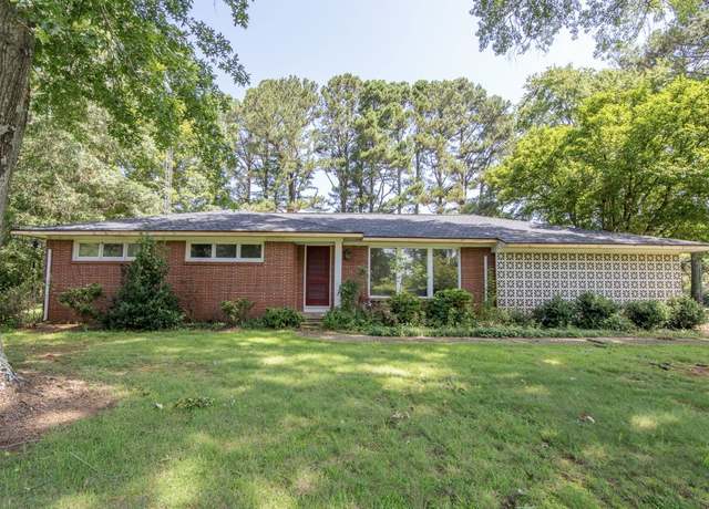 Property at 867 Lexington Hwy, Loretto, TN 38469, 3 beds, 2.5 baths