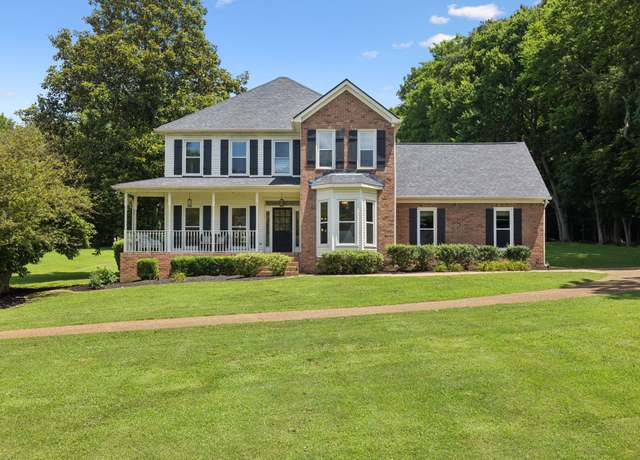 Property at 1420 Mayberry Ln, Franklin, TN 37064, 3 beds, 2.5 baths