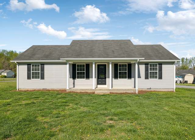 Property at 19 Leigh Anna Cir, Lafayette, TN 37083, 3 beds, 2 baths
