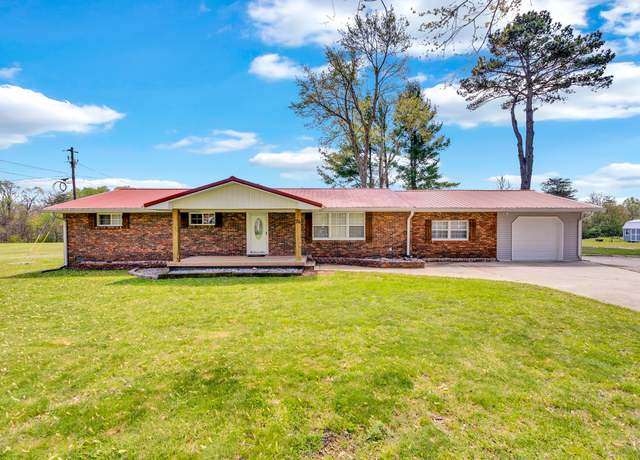 Property at 74 Farmer Rd, Crossville, TN 38571, 3 beds, 2 baths