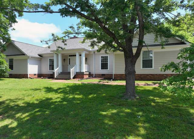 Property at 143 River Chase, Hendersonville, TN 37075, 3 beds, 2.5 baths